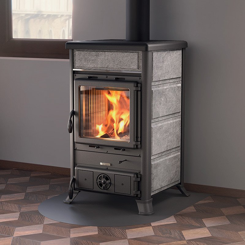 Poêle à bois Rossella R1 5.0 Petra 10,3 kw La Nordica 1 Poêle à bois Rossella R1 5.0 Petra 10,3 kw La Nordica